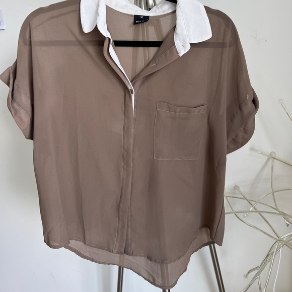 Tan blouse - Picture 1 of 2